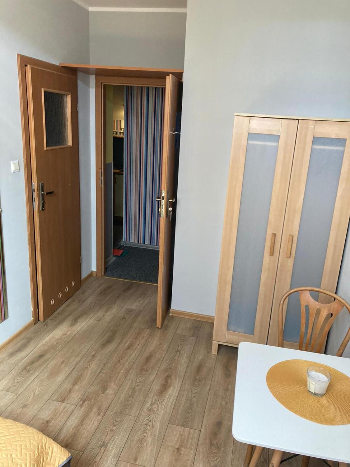Stacja Sopot Pokoje Do Wynajecia Hotel Стая снимка